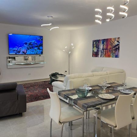 Residence Belvedere Trieste Bagian luar foto