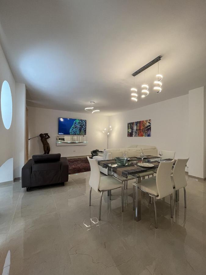 Residence Belvedere Trieste Bagian luar foto
