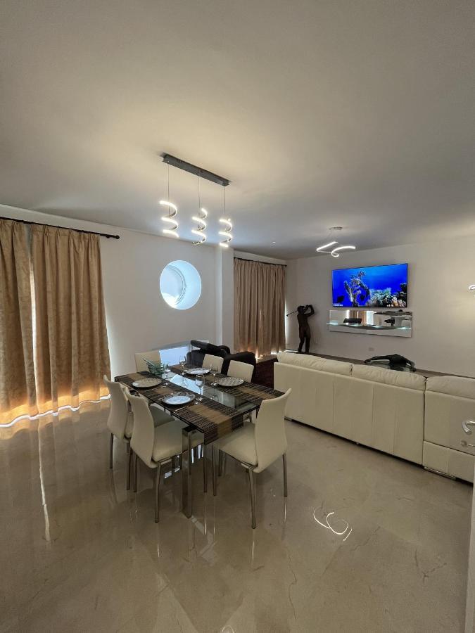 Residence Belvedere Trieste Bagian luar foto