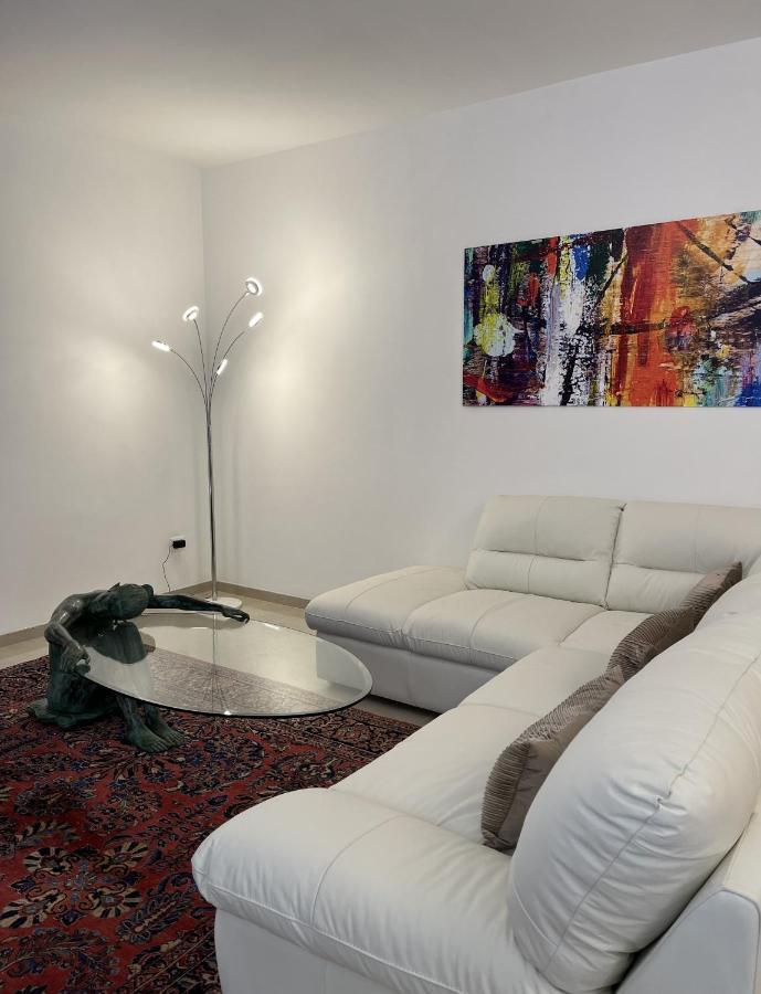 Residence Belvedere Trieste Bagian luar foto